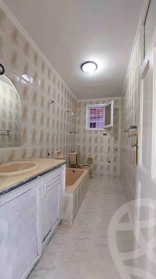 https://aqarmap.com.eg/ar/listing/6879056-for-sale-alexandria-al-agamy-shataa-el-nakheel