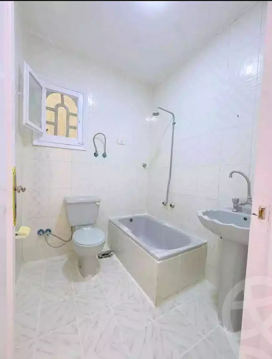 https://aqarmap.com.eg/en/listing/6879335-for-sale-alexandria-al-agamy-shataa-el-nakheel