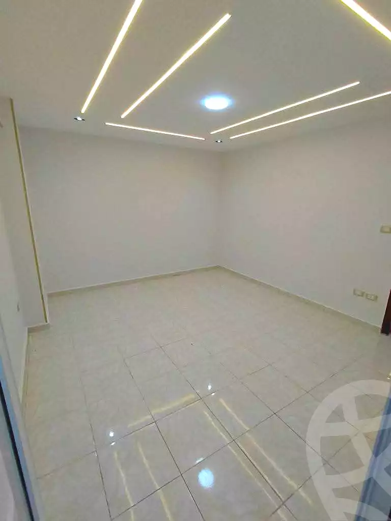 https://aqarmap.com.eg/ar/listing/6880306-for-sale-alexandria-sydy-bshr-sydy-bshr-bhry-khalil-hamada-st