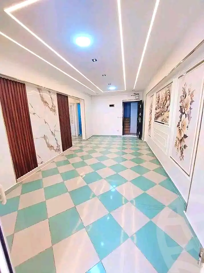 https://aqarmap.com.eg/ar/listing/6880387-for-sale-alexandria-sydy-bshr-sydy-bshr-bhry-shr-khld-bn-lwlyd