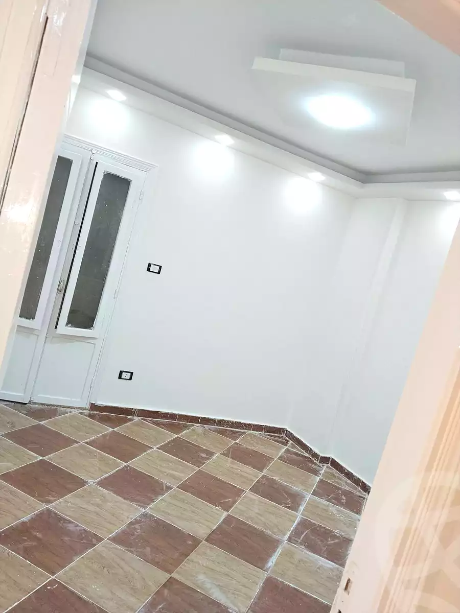 https://aqarmap.com.eg/ar/listing/6880756-for-sale-alexandria-al-agamy-el-hanouvel-al-haded-we-al-soulb-st