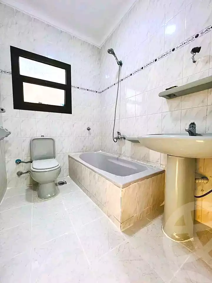 https://aqarmap.com.eg/ar/listing/6880834-for-sale-alexandria-al-agamy-shataa-el-nakheel