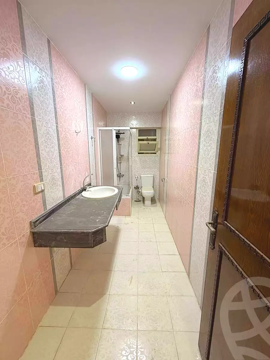 https://aqarmap.com.eg/ar/listing/6880864-for-sale-alexandria-sydy-bshr-sydy-bshr-bhry