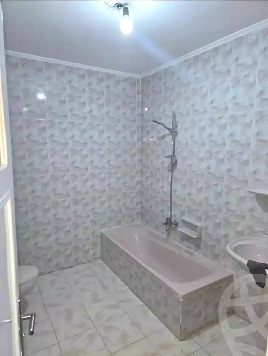 https://aqarmap.com.eg/ar/listing/6881147-for-sale-alexandria-ganaklis-el-arwam-church-st
