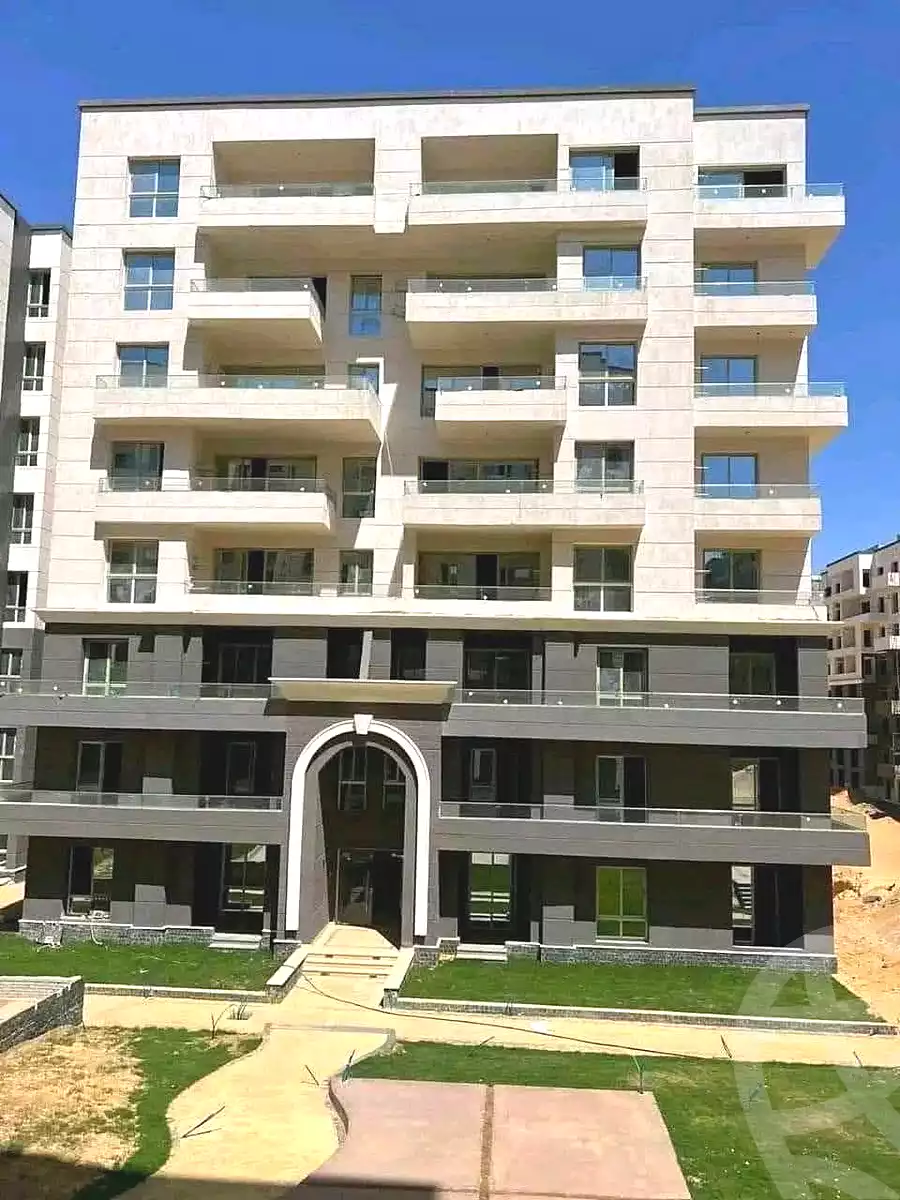 https://aqarmap.com.eg/en/listing/6882348-for-sale-cairo-new-administrative-capital-r8-de-joya-4-compound-taj-misr