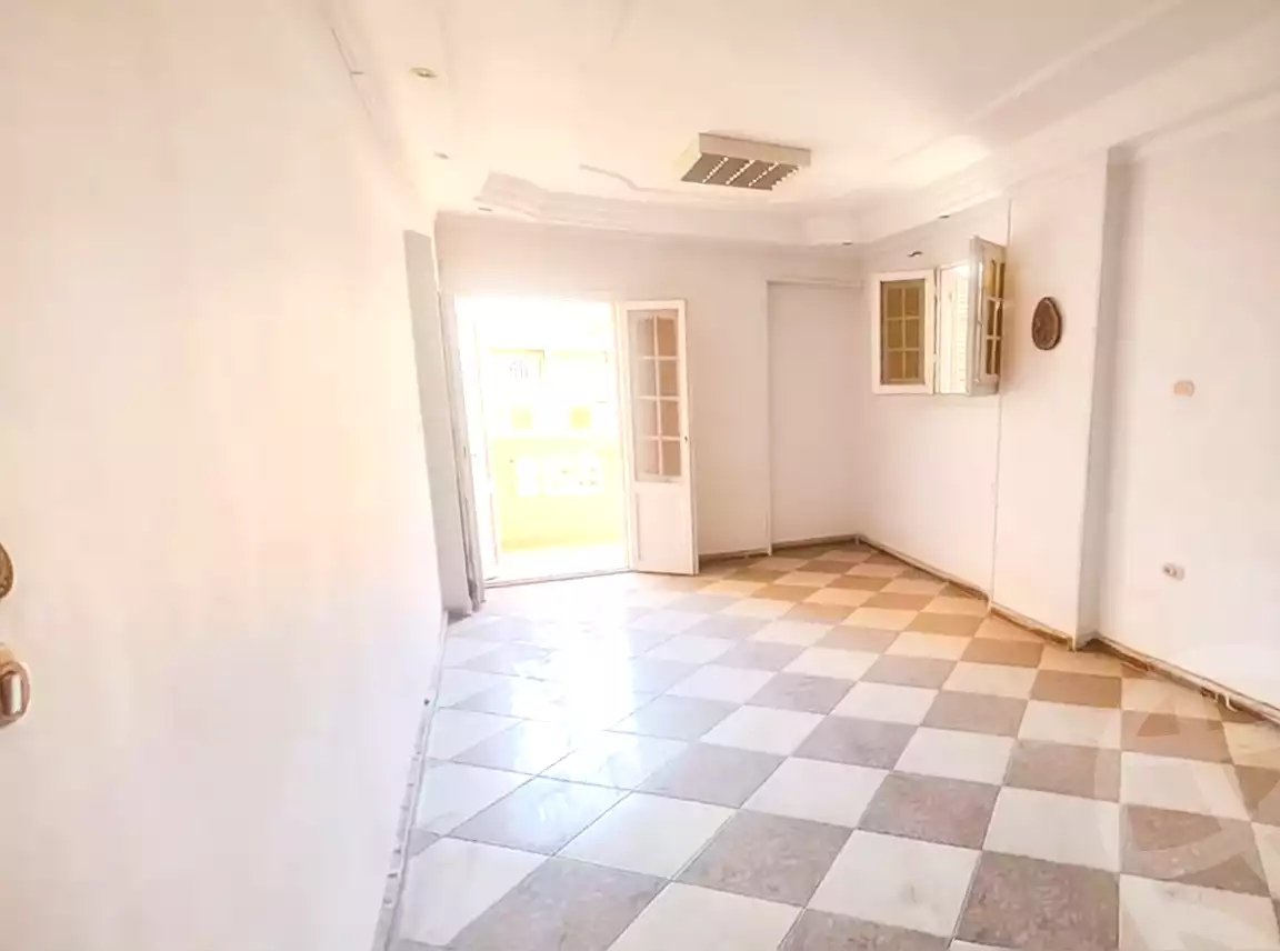 https://aqarmap.com.eg/ar/listing/6883118-for-sale-alexandria-sydy-bshr-sydy-bshr-bhry-shr-mhmd-njyb