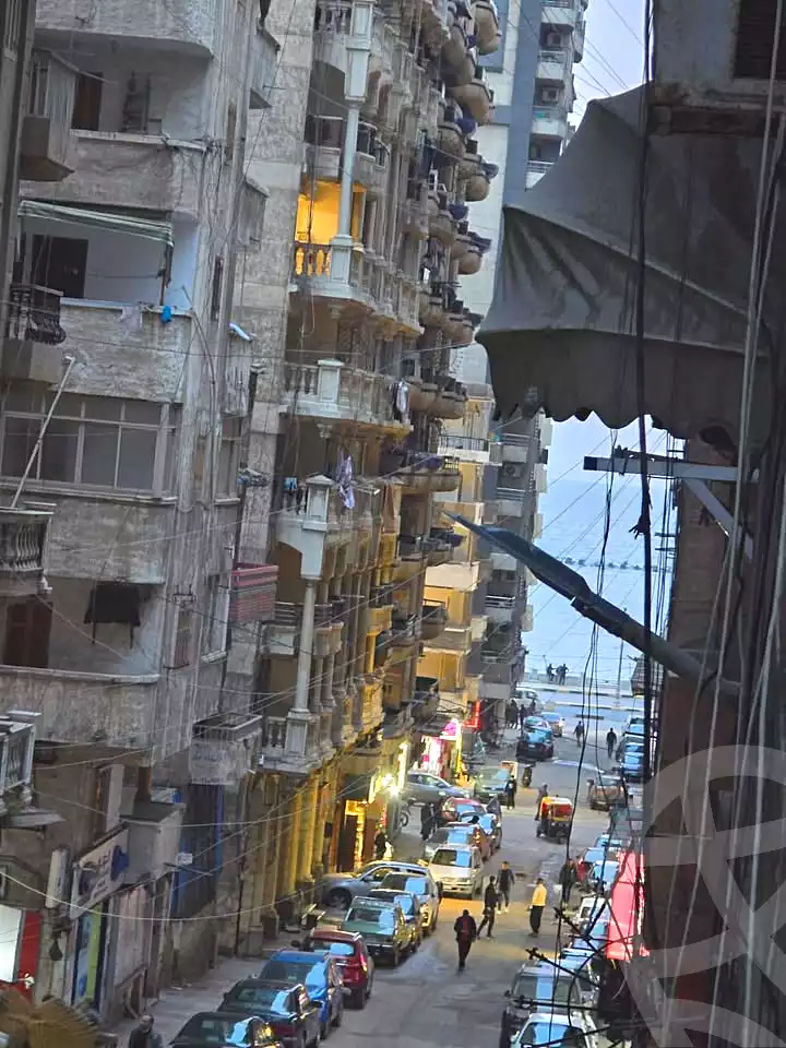 https://aqarmap.com.eg/ar/listing/6883802-for-sale-alexandria-sydy-bshr-sydy-bshr-bhry-street-15