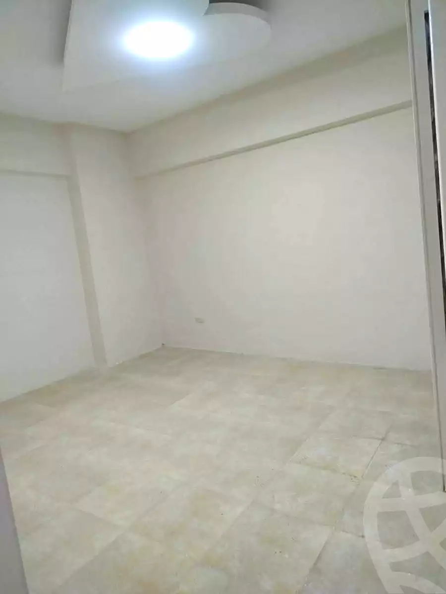 https://aqarmap.com.eg/ar/listing/6883878-for-rent-alexandria-al-agamy-bw-ywsf