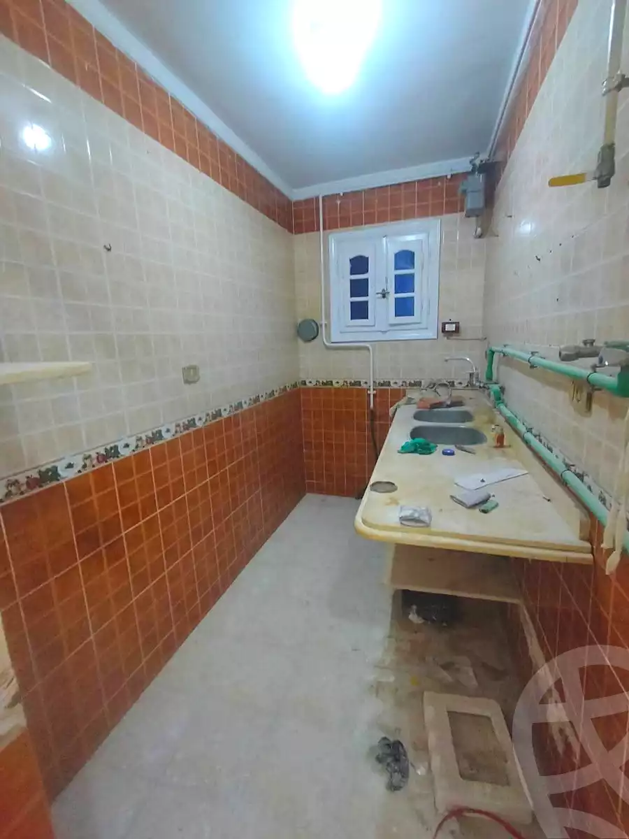 https://aqarmap.com.eg/ar/listing/6883890-for-sale-alexandria-al-agamy-el-hanouvel-el-kholafaa-el-rashdeen-st
