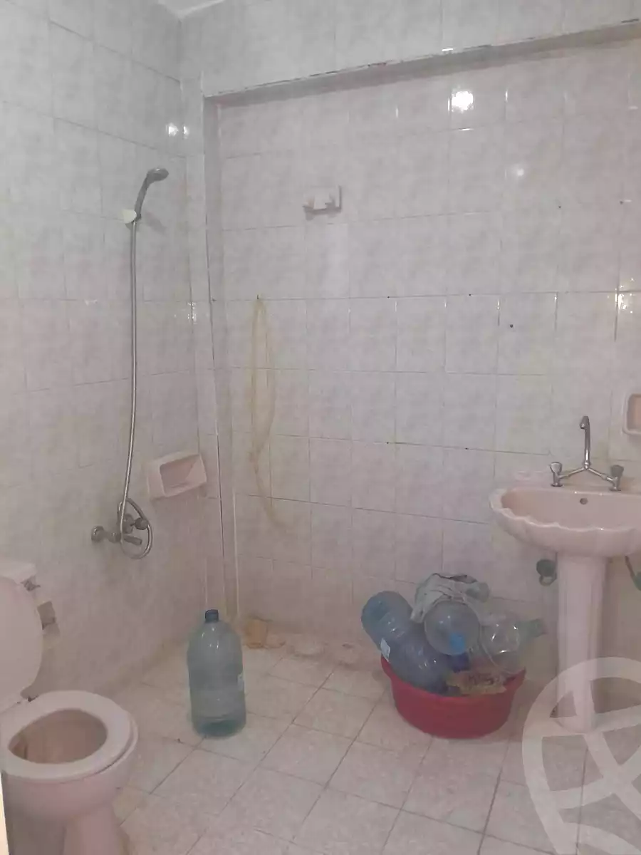 https://aqarmap.com.eg/ar/listing/6884056-for-sale-alexandria-al-agamy-el-hanouvel-el-salam-st