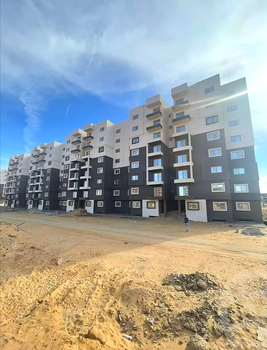 https://aqarmap.com.eg/ar/listing/6884421-for-sale-cairo-new-administrative-capital-r7-kmbwnd-stw