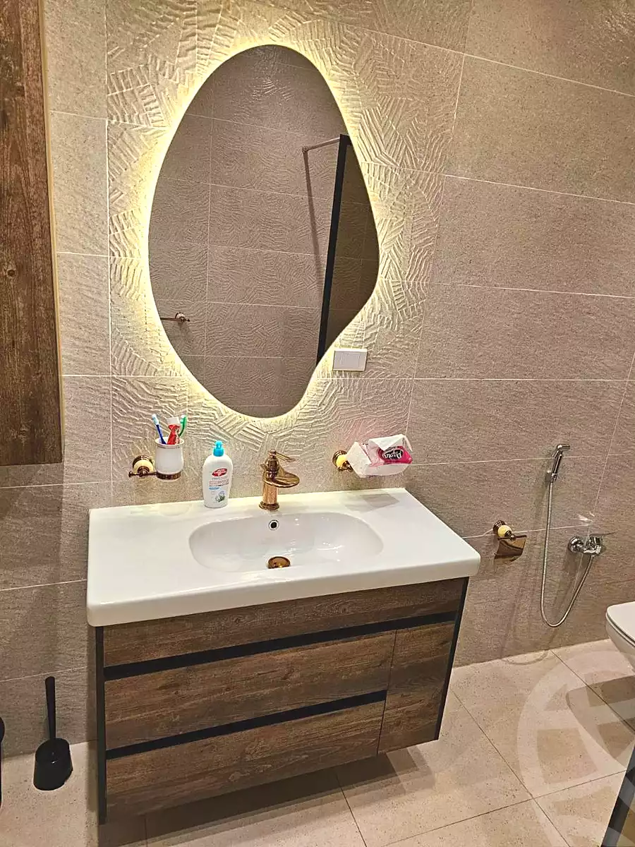 https://aqarmap.com.eg/en/listing/6884604-for-sale-cairo-new-cairo-jml-bd-lnsr