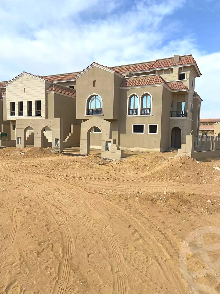 https://aqarmap.com.eg/en/listing/6885268-for-sale-cairo-el-shorouk-compounds-yfy-ryzydns