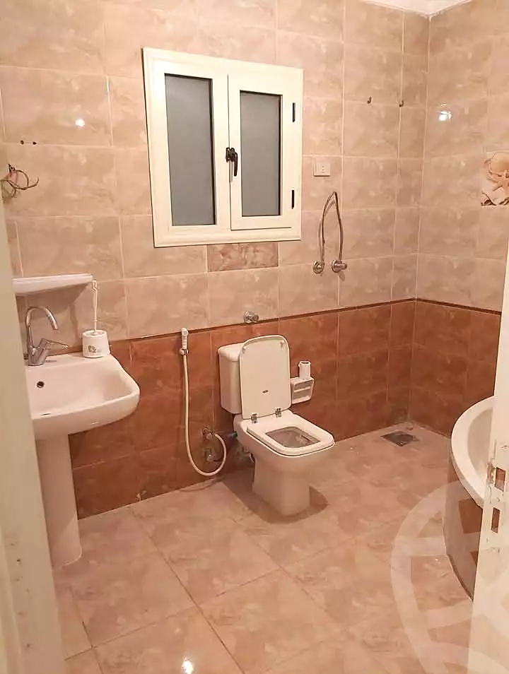 https://aqarmap.com.eg/en/listing/6885531-for-rent-alexandria-zezenia