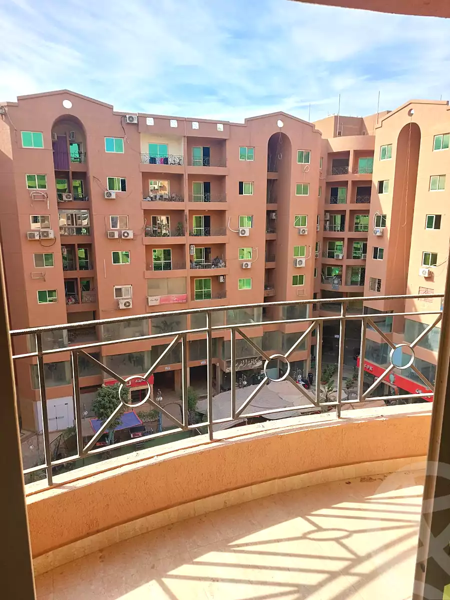 https://aqarmap.com.eg/ar/listing/6885808-for-rent-cairo-6th-of-october-el-ahyaa-neighborhood-11th