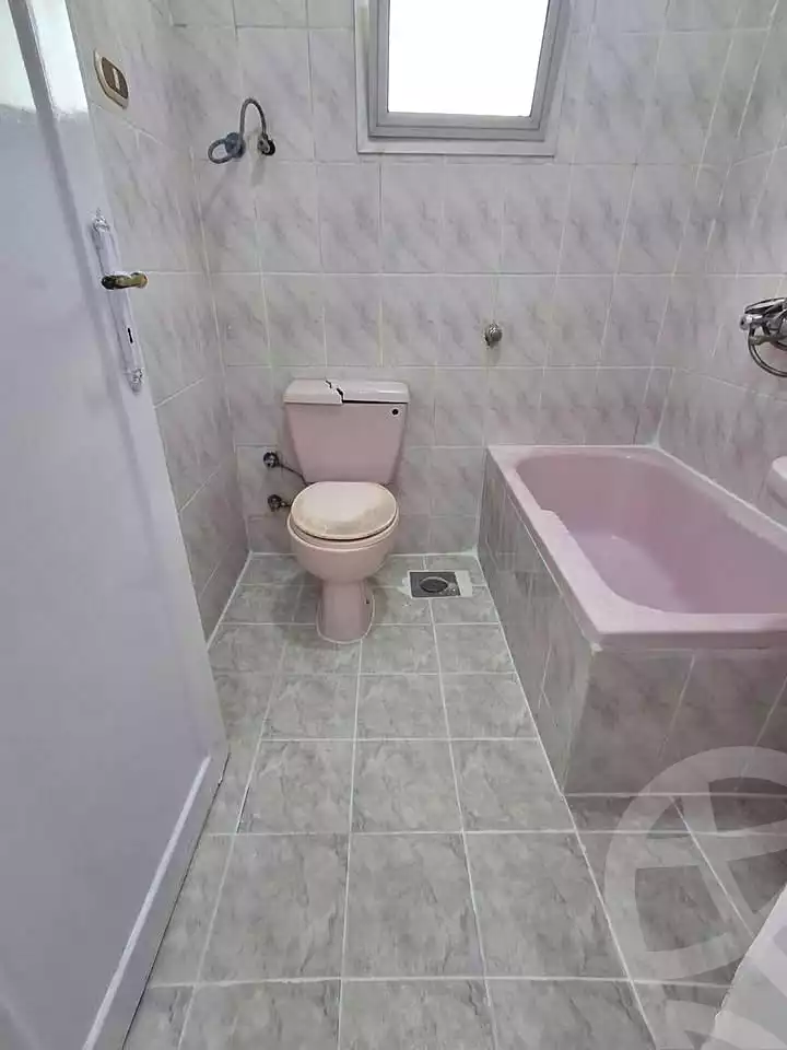 https://aqarmap.com.eg/ar/listing/6886015-for-sale-alexandria-al-agamy-shataa-el-nakheel