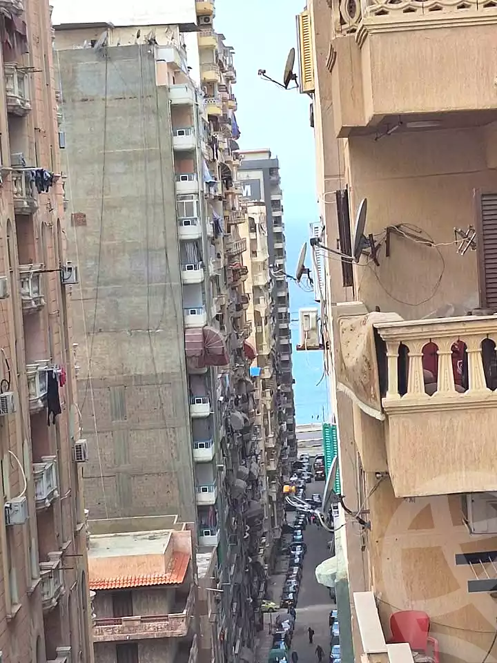 https://aqarmap.com.eg/en/listing/6886218-for-sale-alexandria-sydy-bshr-sydy-bshr-bhry-shr-mhmwd-l-yswy