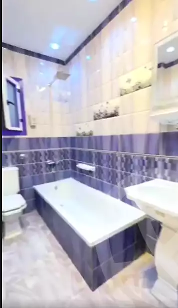 https://aqarmap.com.eg/ar/listing/6886222-for-sale-alexandria-al-agamy-el-hanouvel-radwan-st
