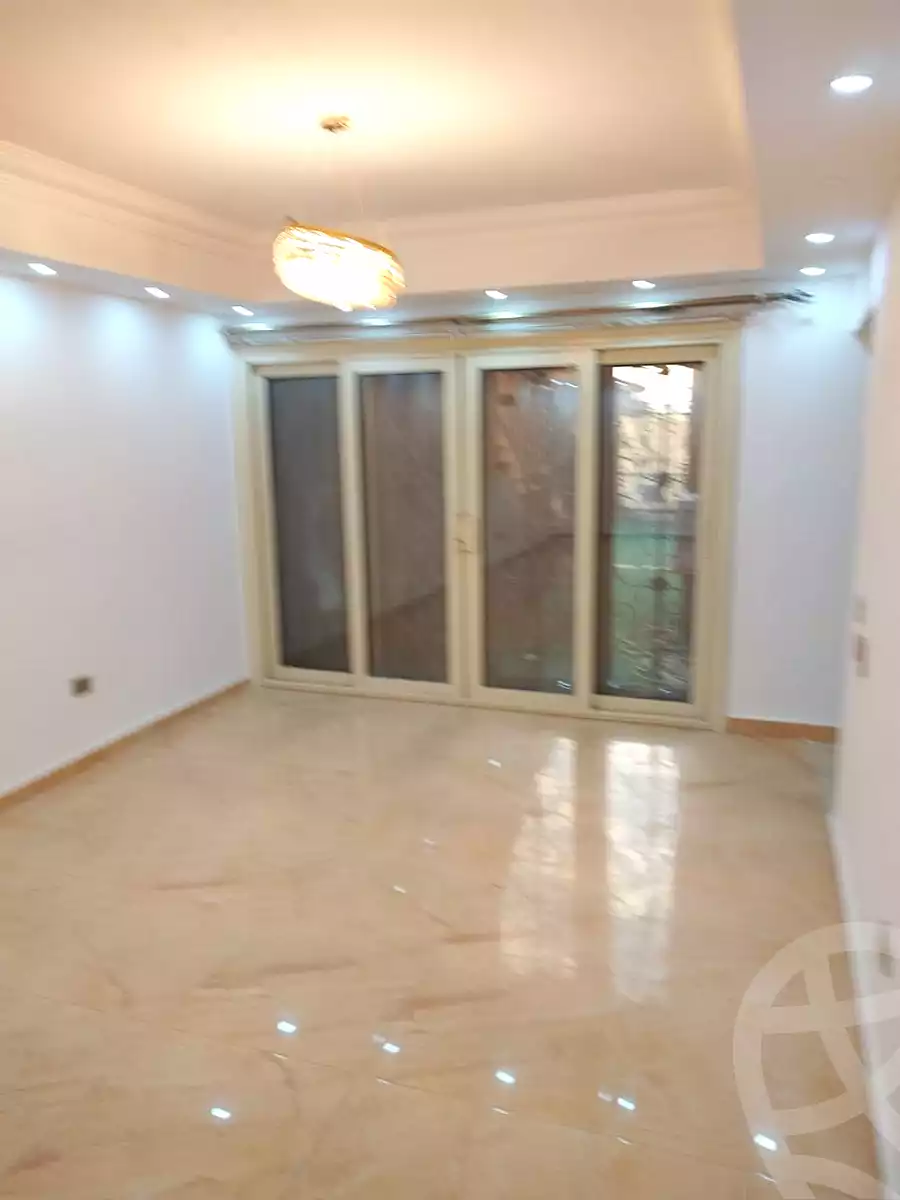 https://aqarmap.com.eg/en/listing/6886683-for-rent-cairo-6th-of-october-compounds-pyramids-walk