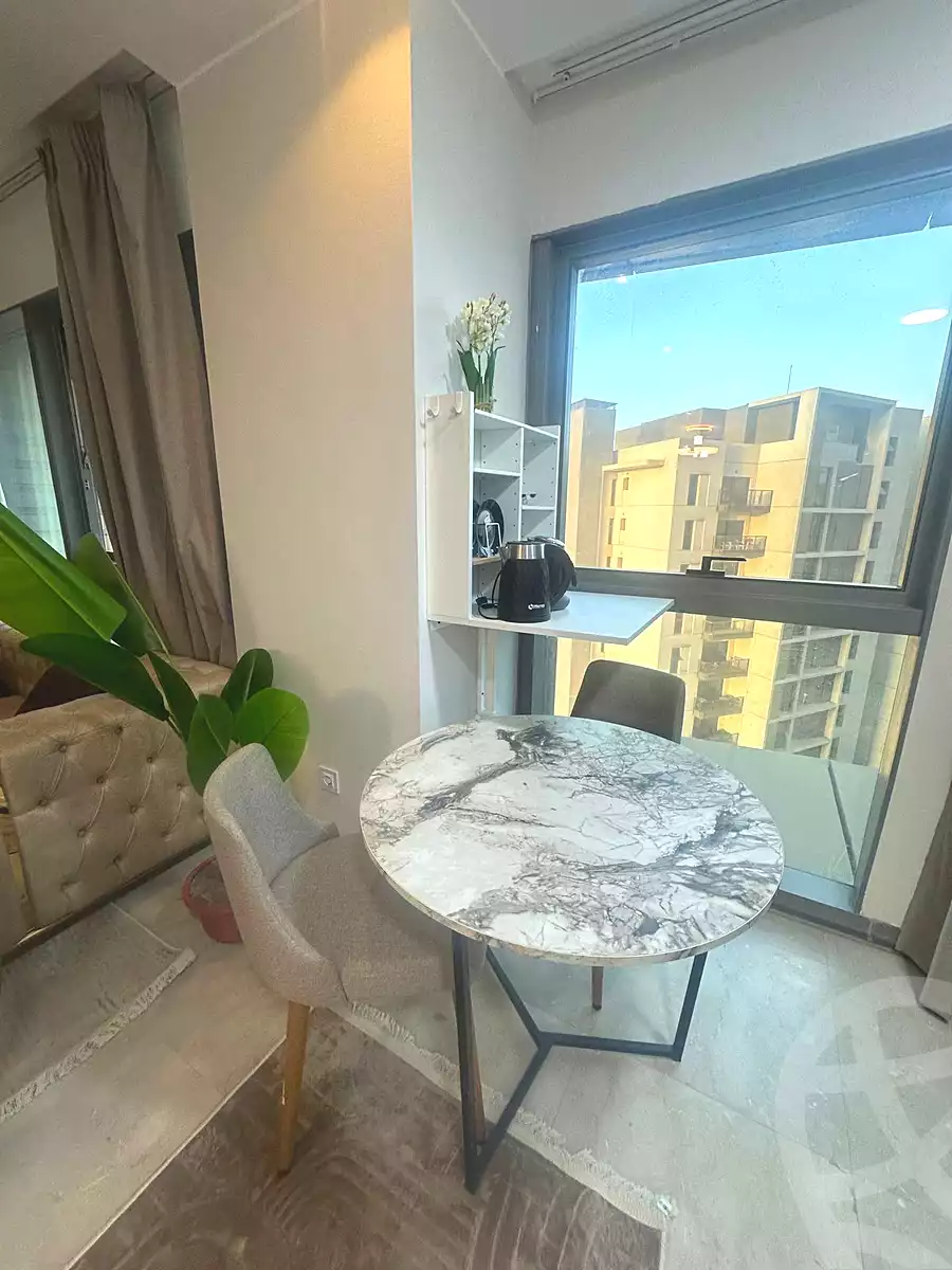 https://aqarmap.com.eg/ar/listing/6886693-for-rent-cairo-el-sheikh-zayed-city-compounds-zyd-wr-llttwyr-z-tower