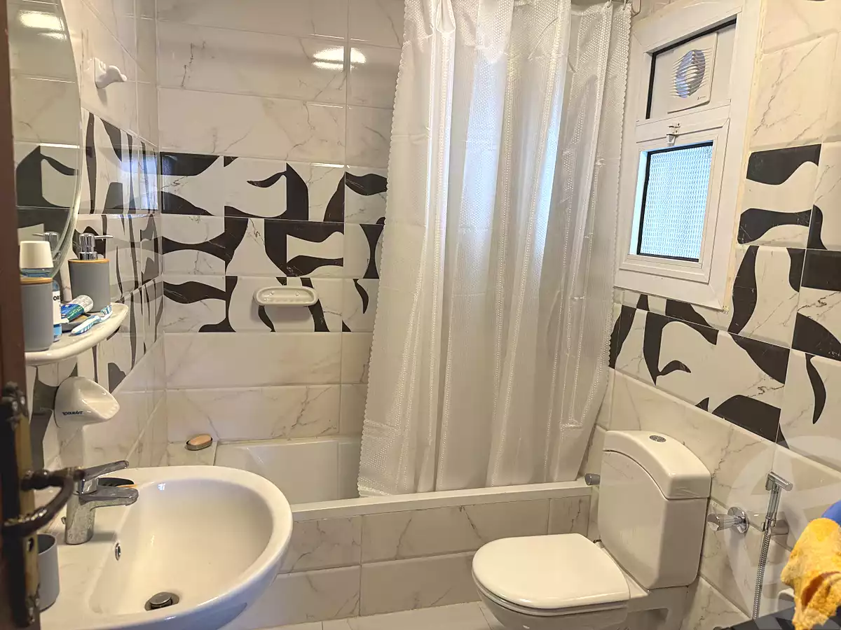 https://aqarmap.com.eg/ar/listing/6885383-for-rent-cairo-manial-lmnyl-lgrby