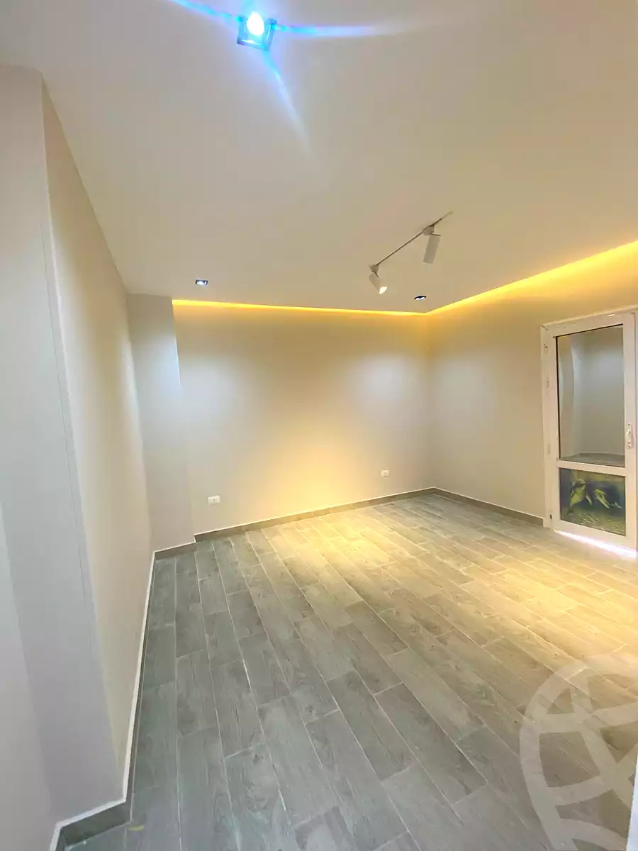 https://aqarmap.com.eg/ar/listing/6886901-for-sale-cairo-el-sheikh-zayed-city-el-hay-elsades-ashaer