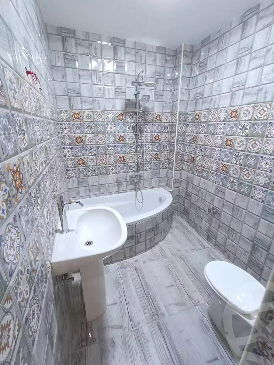 https://aqarmap.com.eg/ar/listing/6887157-for-sale-alexandria-sydy-bshr-sydy-bshr-bhry-khalil-hamada-st