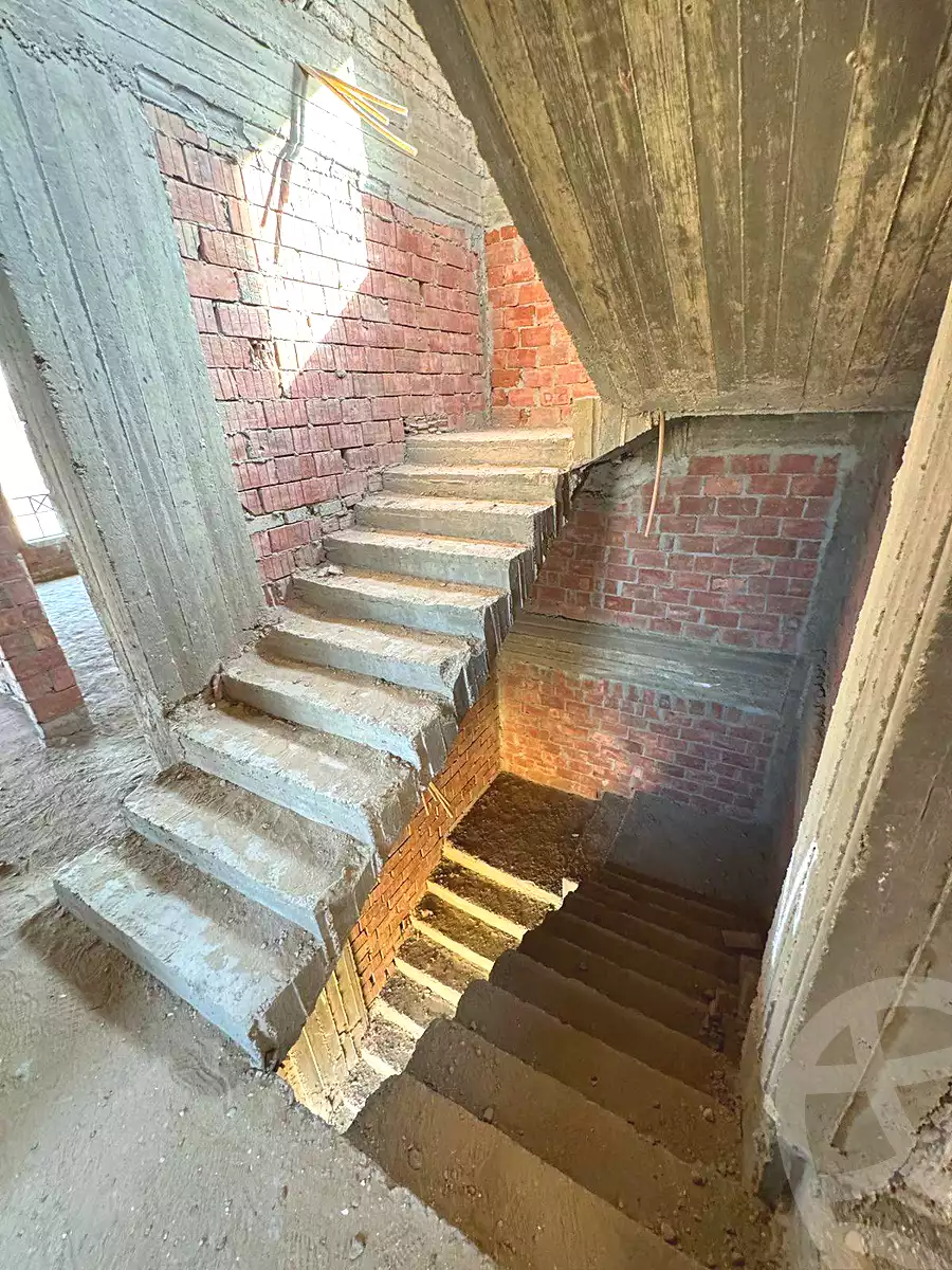 https://aqarmap.com.eg/en/listing/6887330-for-sale-cairo-new-cairo-compounds-kattameya-gardens