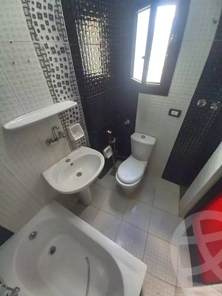 https://aqarmap.com.eg/ar/listing/6887871-for-sale-alexandria-sydy-bshr-sydy-bshr-bhry