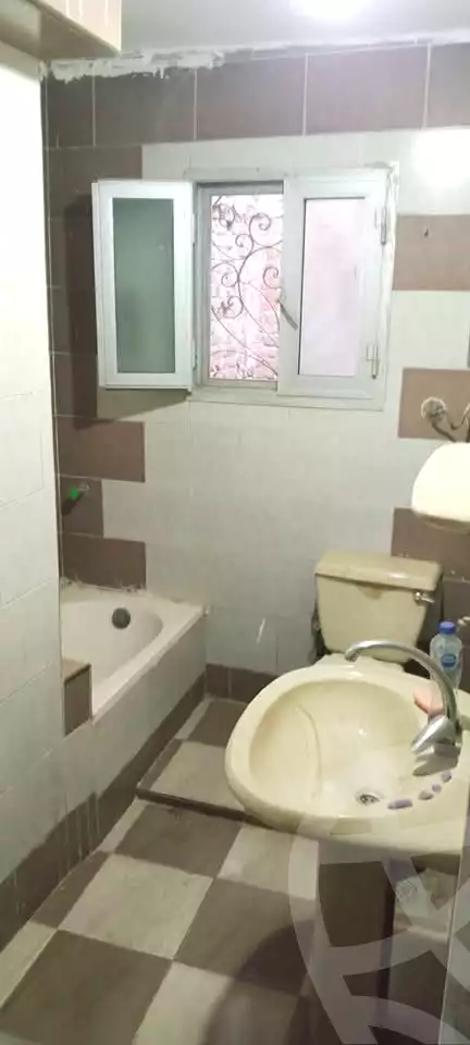 https://aqarmap.com.eg/ar/listing/6887949-for-sale-alexandria-sydy-bshr-sydy-bshr-bhry