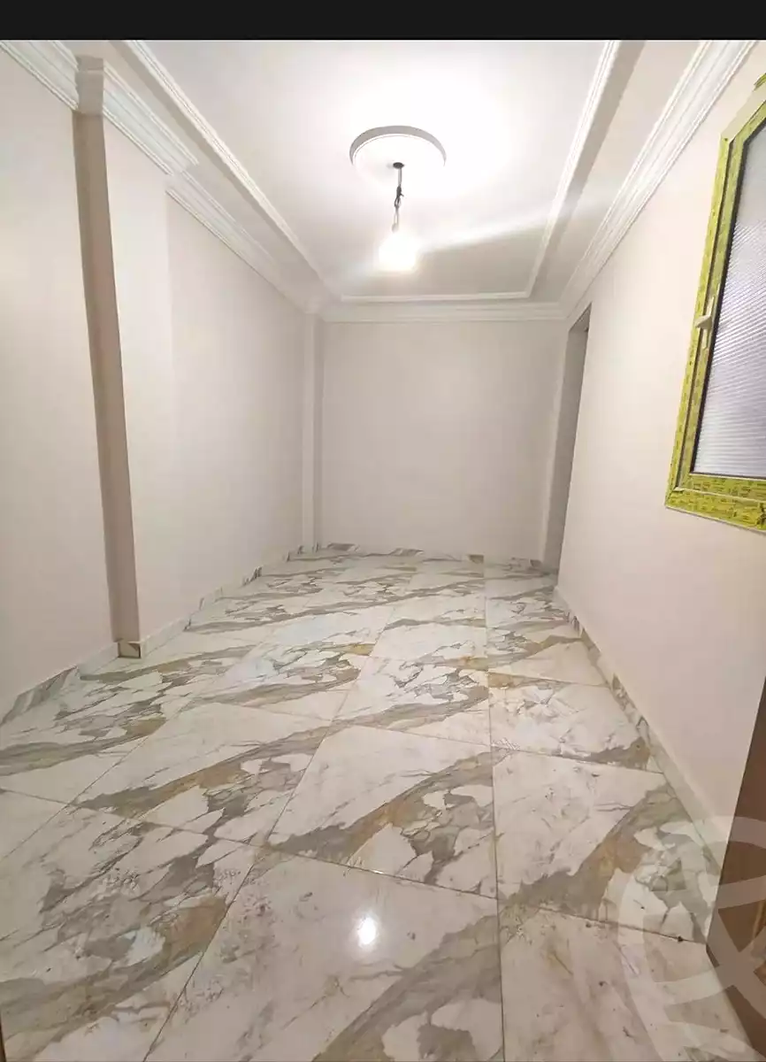 https://aqarmap.com.eg/ar/listing/6887935-for-sale-alexandria-miami-shr-jml-bd-lnsr
