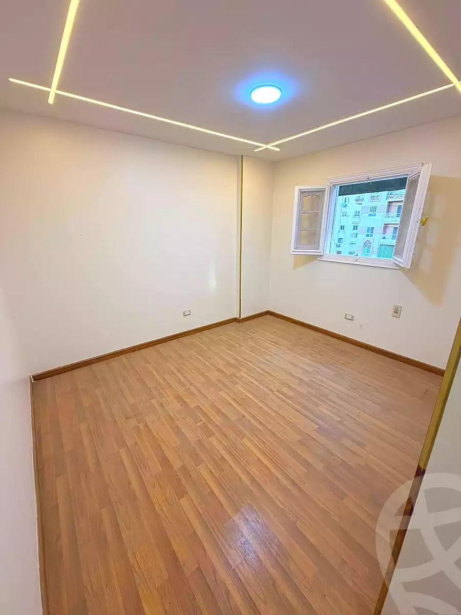 https://aqarmap.com.eg/en/listing/6888362-for-sale-alexandria-sydy-bshr-sydy-bshr-bhry