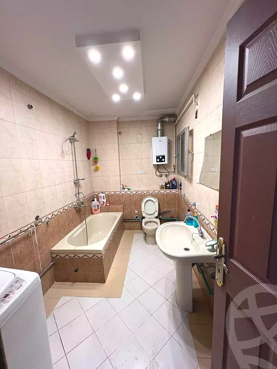 https://aqarmap.com.eg/ar/listing/6888391-for-sale-cairo-helwan-sherif-st