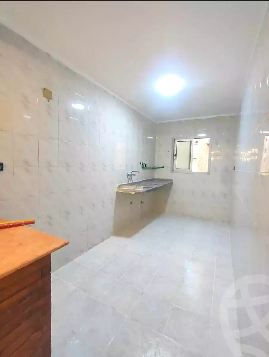 https://aqarmap.com.eg/ar/listing/6888473-for-sale-alexandria-al-agamy-shataa-el-nakheel-street-4
