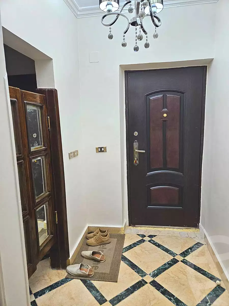 https://aqarmap.com.eg/ar/listing/6888481-for-sale-cairo-helwan-mohamed-sayed-ahmed-st