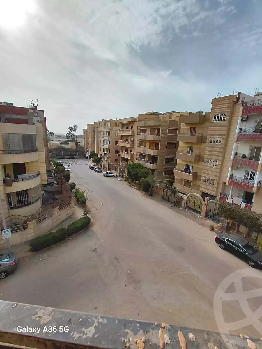 https://aqarmap.com.eg/ar/listing/6889651-for-sale-cairo-6th-of-october-el-ahyaa-neighborhood-5th-street-2