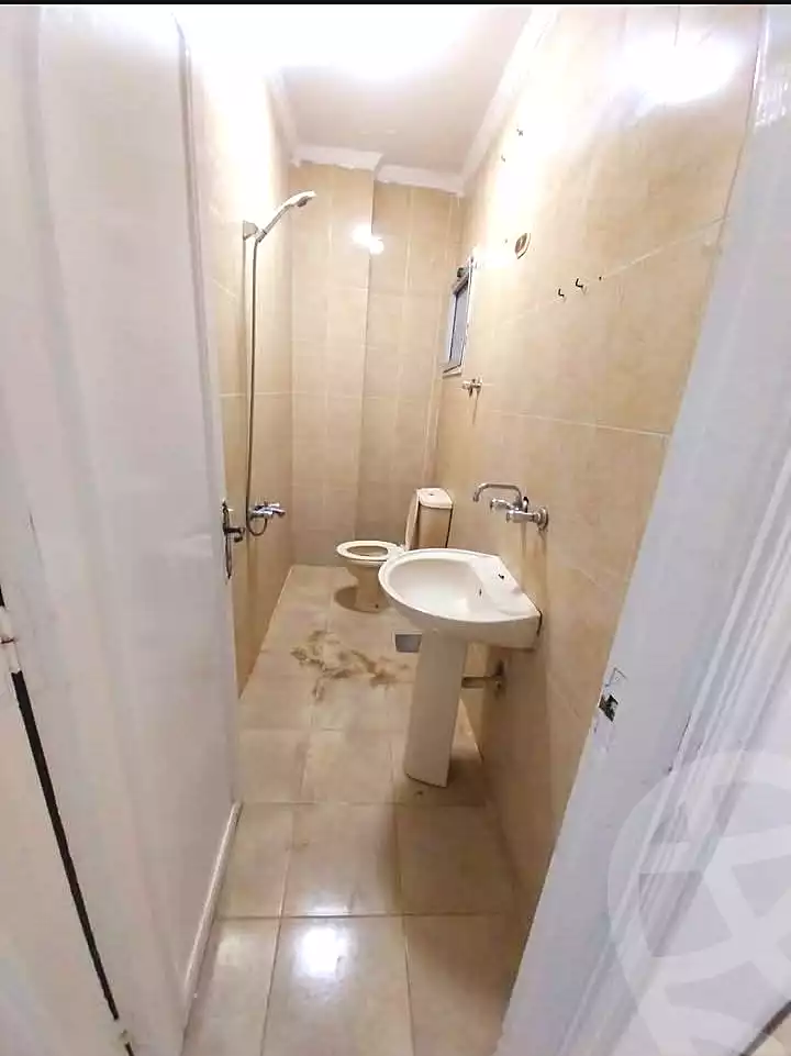 https://aqarmap.com.eg/ar/listing/6890711-for-sale-alexandria-al-agamy-shataa-el-nakheel