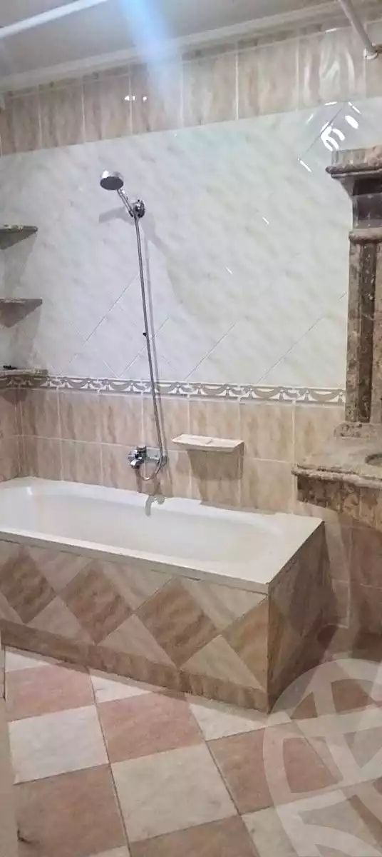 https://aqarmap.com.eg/ar/listing/6891091-for-sale-alexandria-al-agamy-el-hanouvel