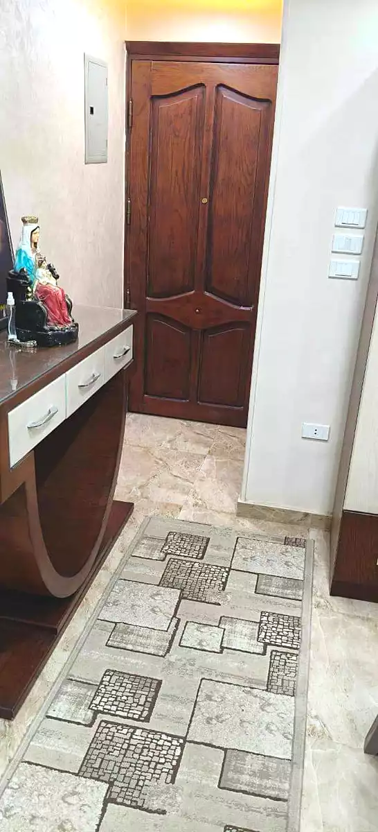 https://aqarmap.com.eg/ar/listing/6891419-for-sale-cairo-ain-shams-ain-shams-el-sharkia-mostafa-hafez-st