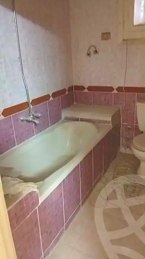https://aqarmap.com.eg/ar/listing/6891887-for-sale-alexandria-al-agamy-ibrahim-el-aowam-st