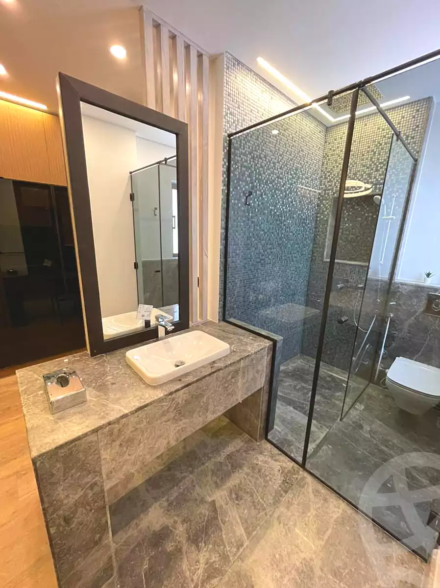 https://aqarmap.com.eg/en/listing/6891877-for-rent-cairo-new-cairo-compounds-lakeview-residence