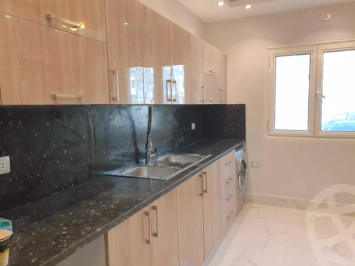 https://aqarmap.com.eg/en/listing/6892102-for-rent-cairo-new-cairo-compounds-mountain-view-hyde-park