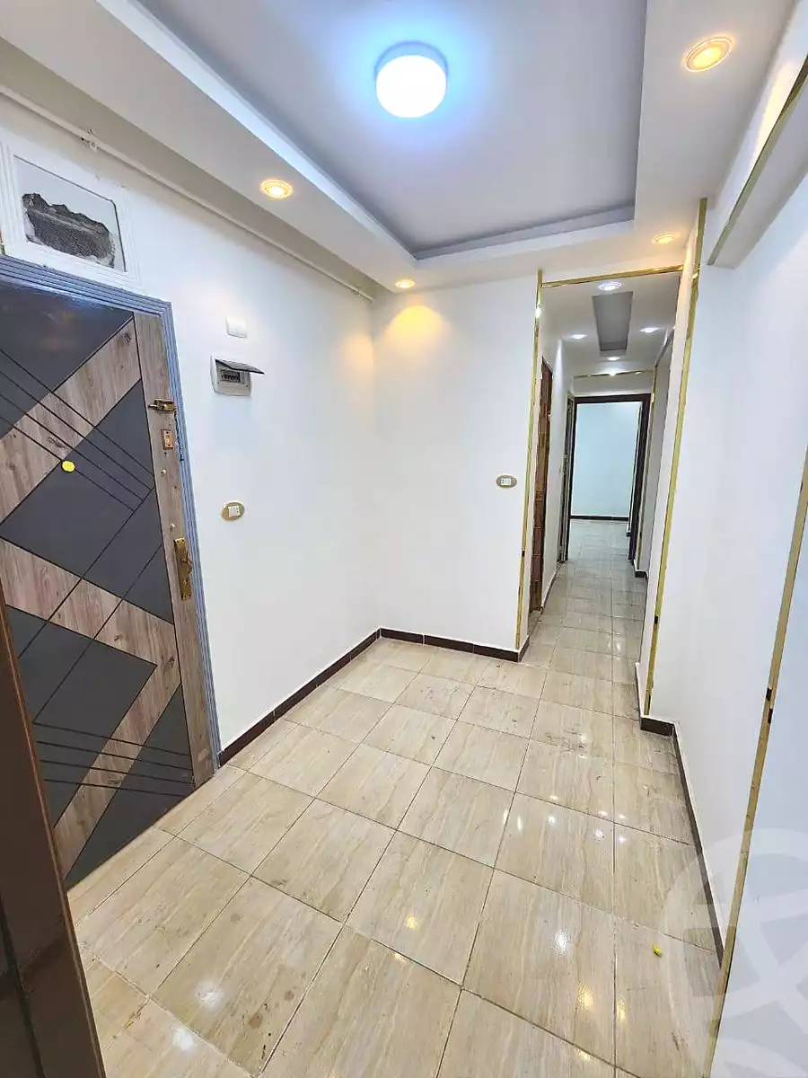 https://aqarmap.com.eg/en/listing/6892240-for-sale-alexandria-lsywf-el-falki