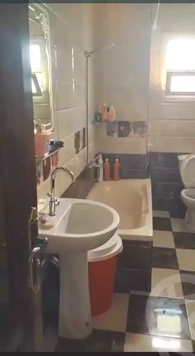 https://aqarmap.com.eg/ar/listing/6892430-for-sale-cairo-el-sheikh-zayed-city-el-hay-el-hady-ashaer-area-4-el-marwa-st