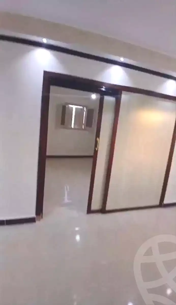 https://aqarmap.com.eg/ar/listing/6892822-for-sale-alexandria-el-mandara