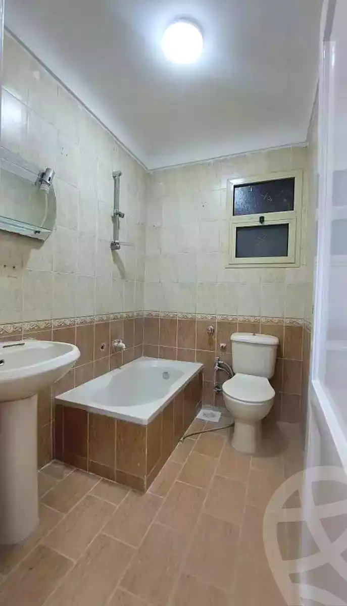 https://aqarmap.com.eg/ar/listing/6893170-for-sale-alexandria-al-agamy-shataa-el-nakheel