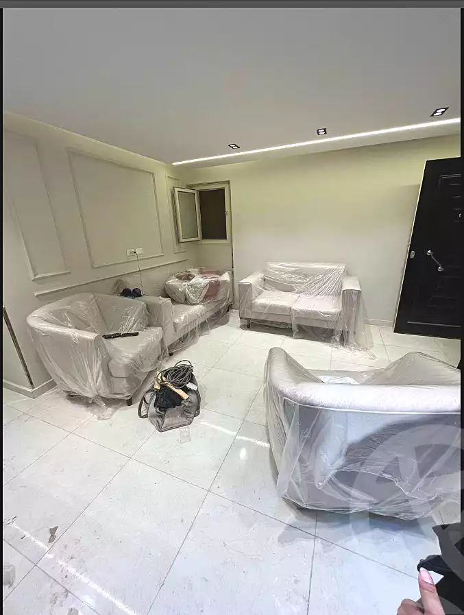 https://aqarmap.com.eg/ar/listing/6893418-for-sale-cairo-helwan-mostafa-fahmy-st