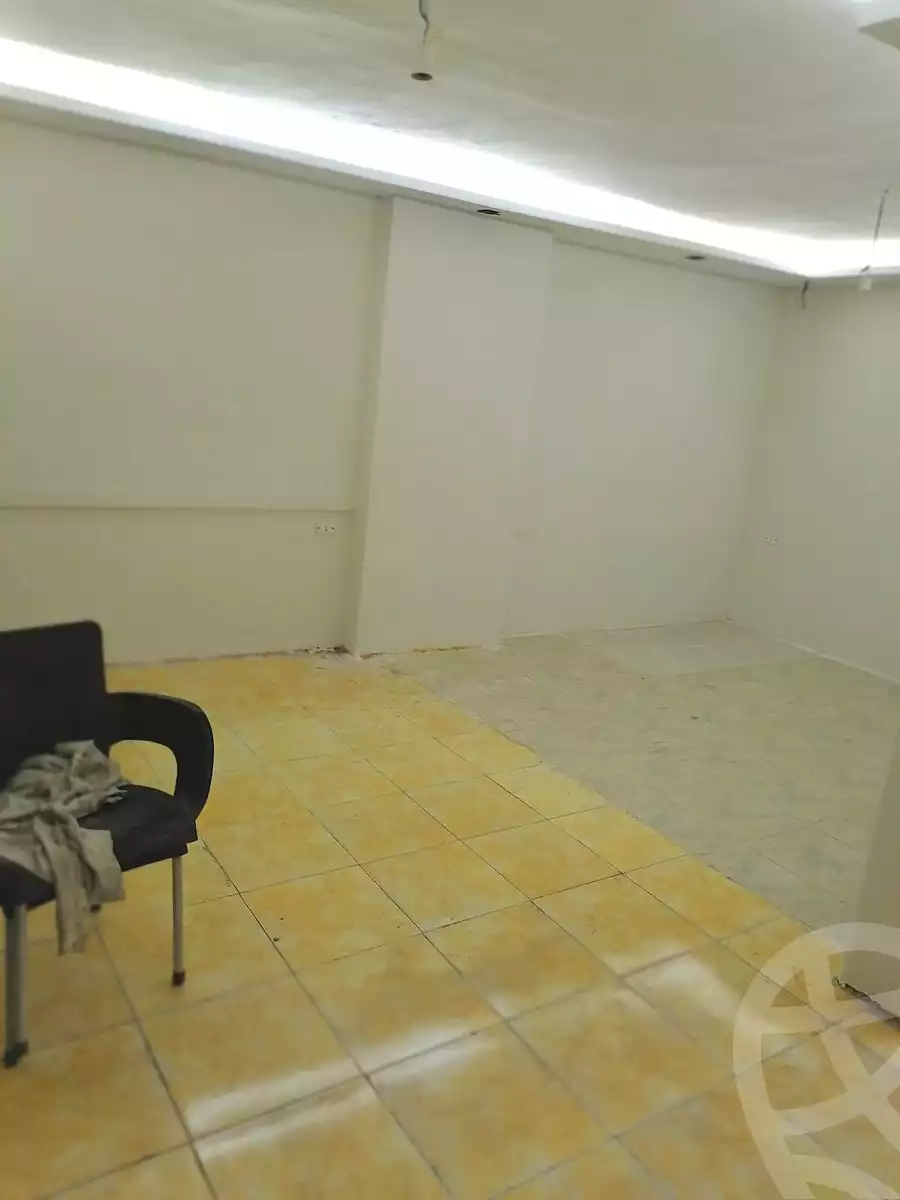 https://aqarmap.com.eg/ar/listing/6893951-for-sale-alexandria-miami-el-gaish-rd-st