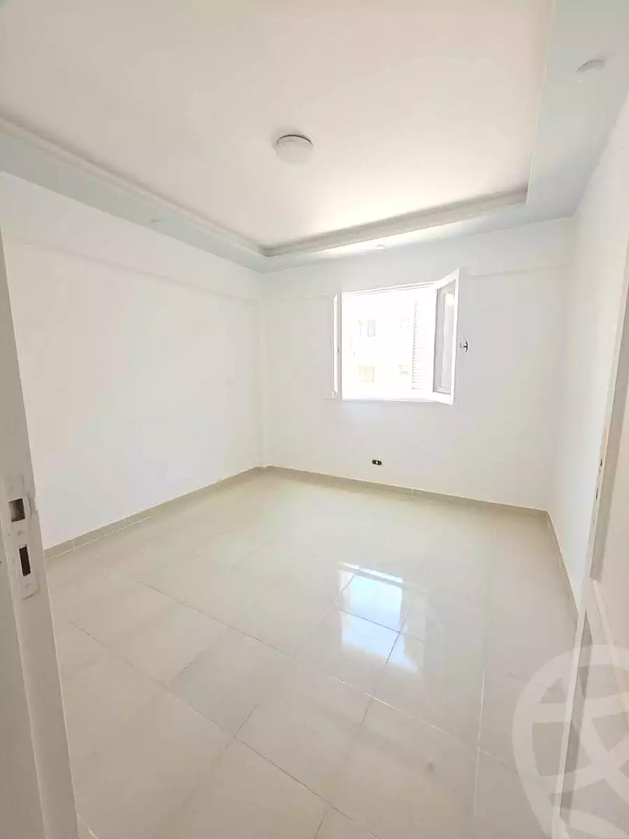 https://aqarmap.com.eg/en/listing/6894055-for-sale-alexandria-al-agamy-shataa-el-nakheel-street-14-1