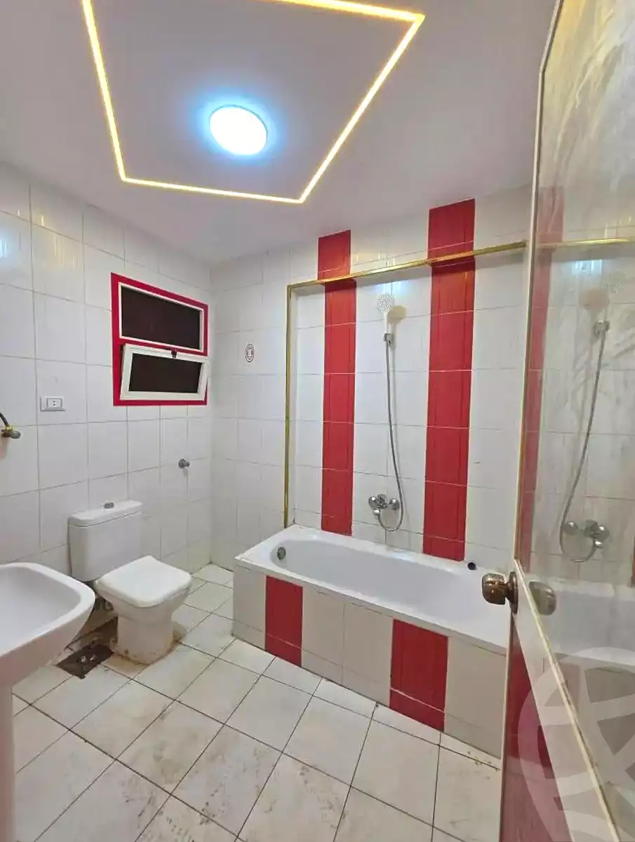 https://aqarmap.com.eg/ar/listing/6894195-for-sale-alexandria-sydy-bshr-sydy-bshr-bhry